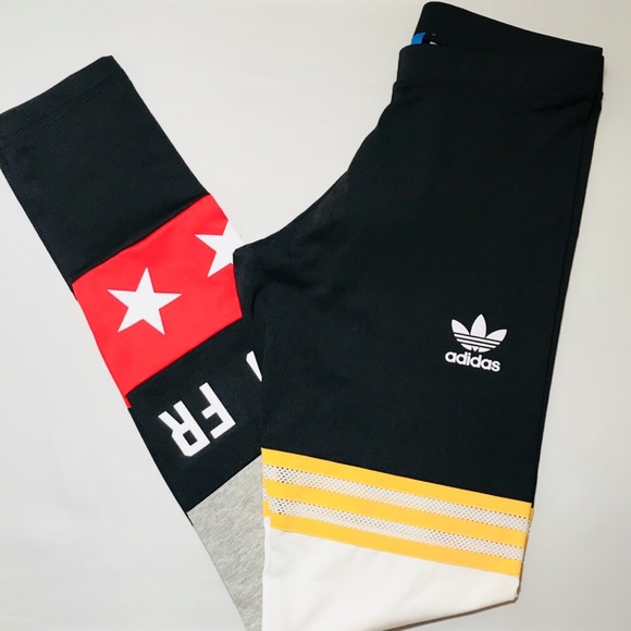 Rita Ora Banned From Normal - Picture 6 of 7